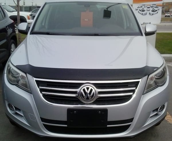 D. Capot. Volks Tiguan 200 9-17